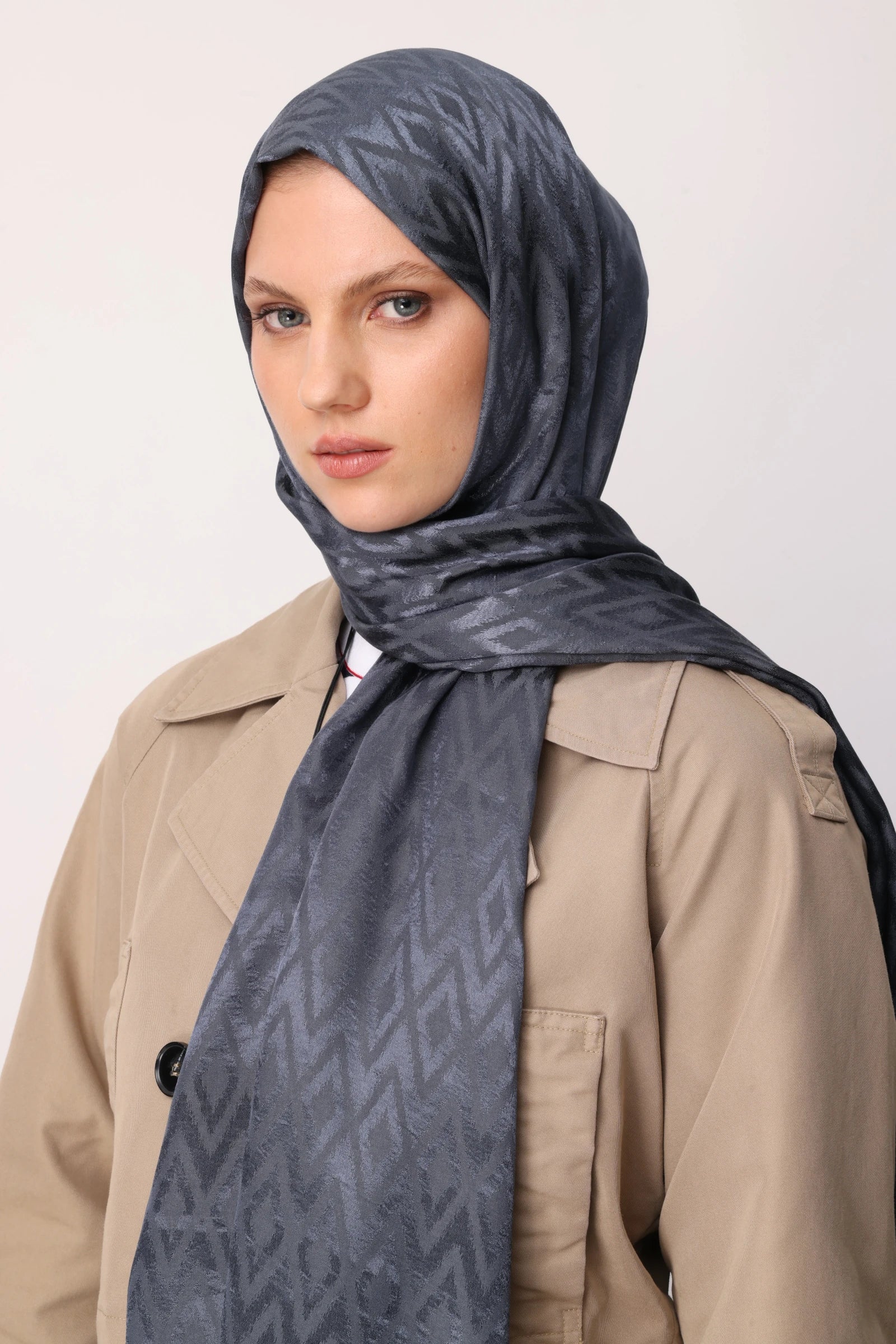 Karo Desen Parlak Jakar Şal