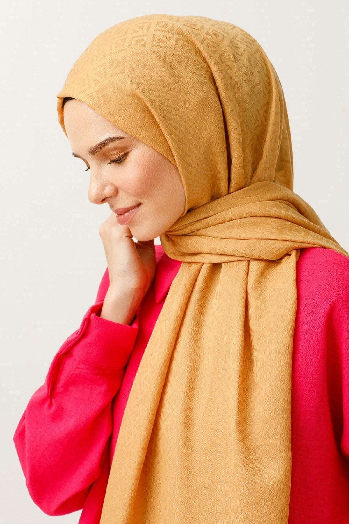 Üçgen Desen Pamuk Jakar Şal