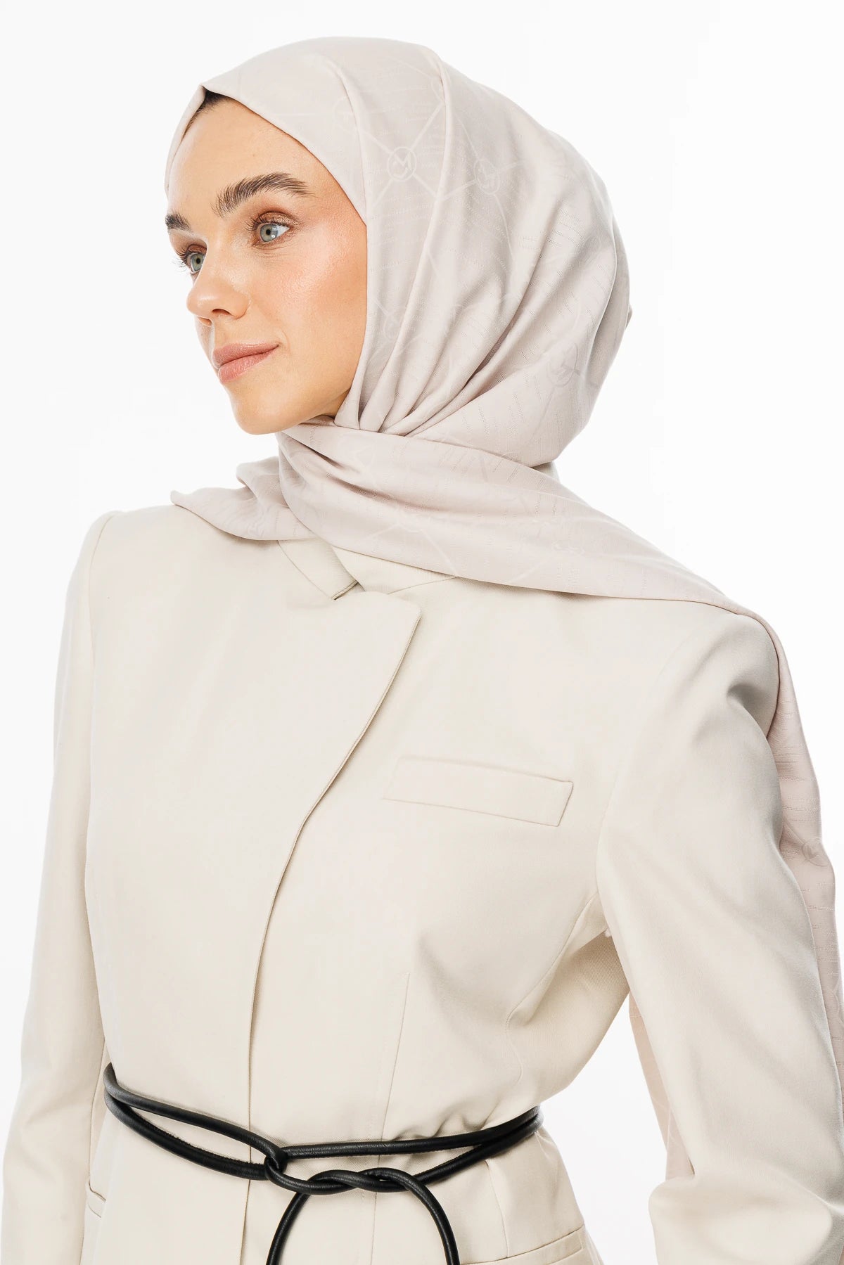 Moon Is Desen Jakar Şal