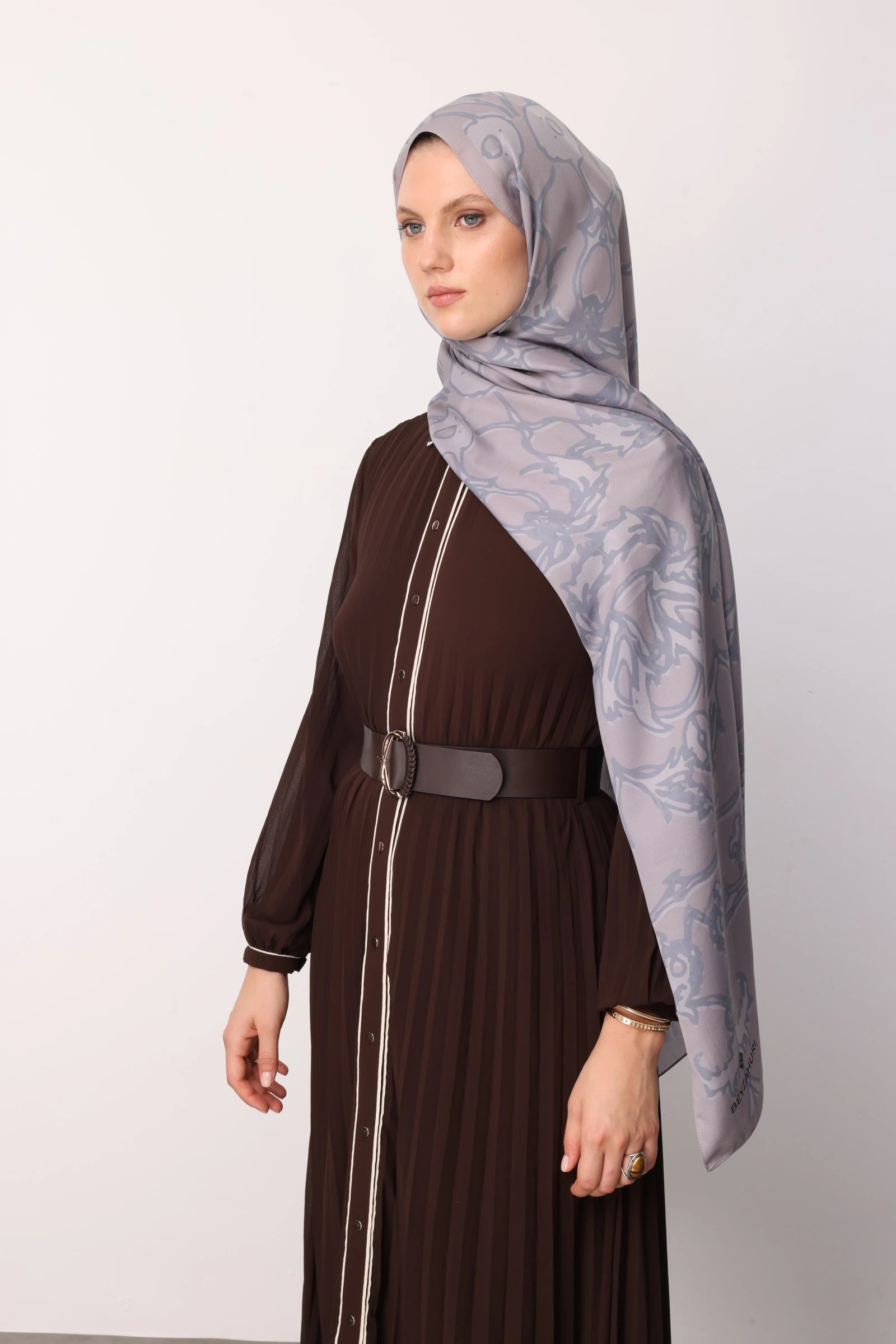 Yaren Desen Sakura İpek Şal