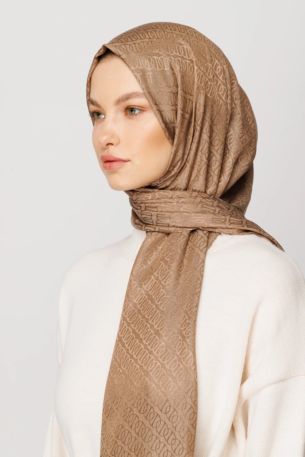 Forever Desen Parlak Jakar Şal