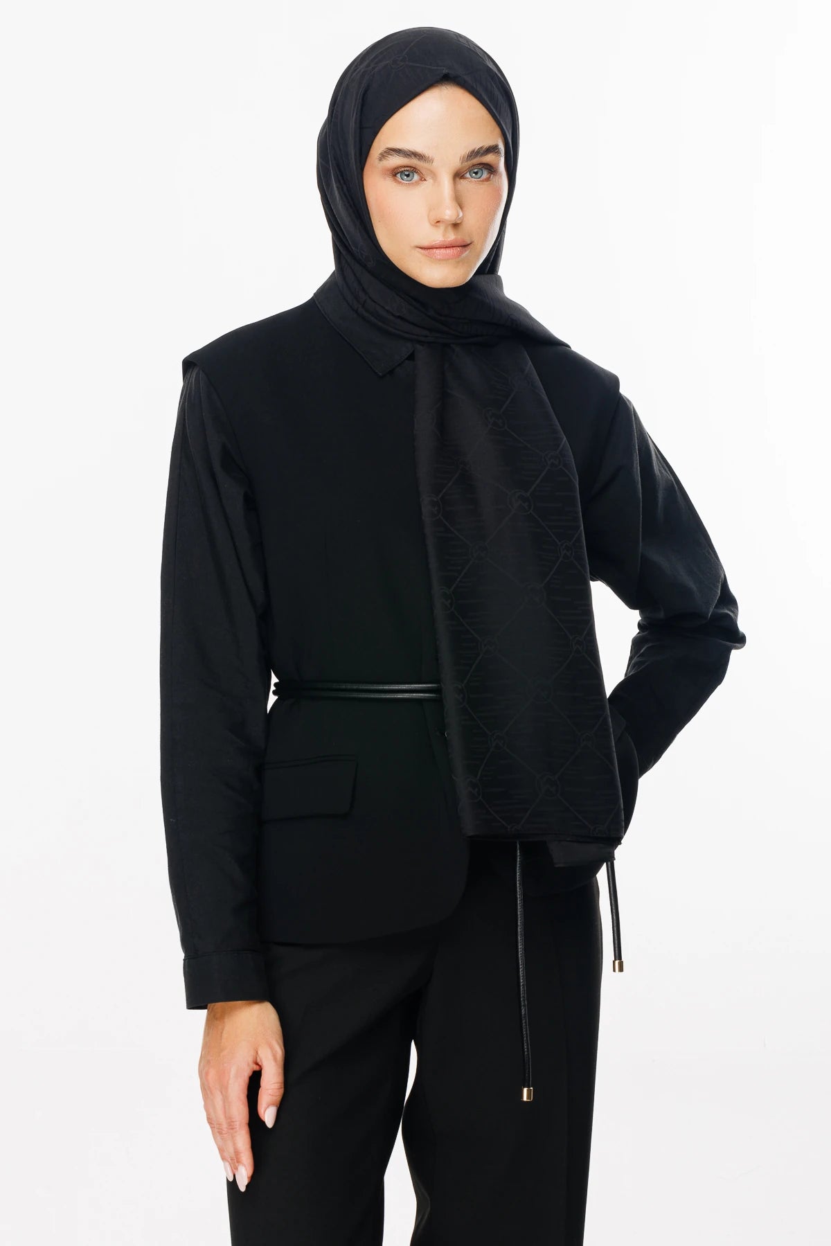 Moon Is Desen Jakar Şal