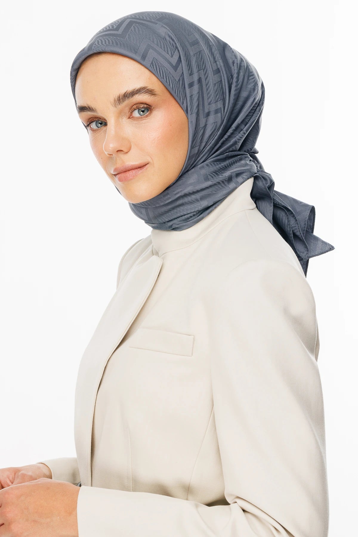 Viora Desen İpeksi Jakar Eşarp