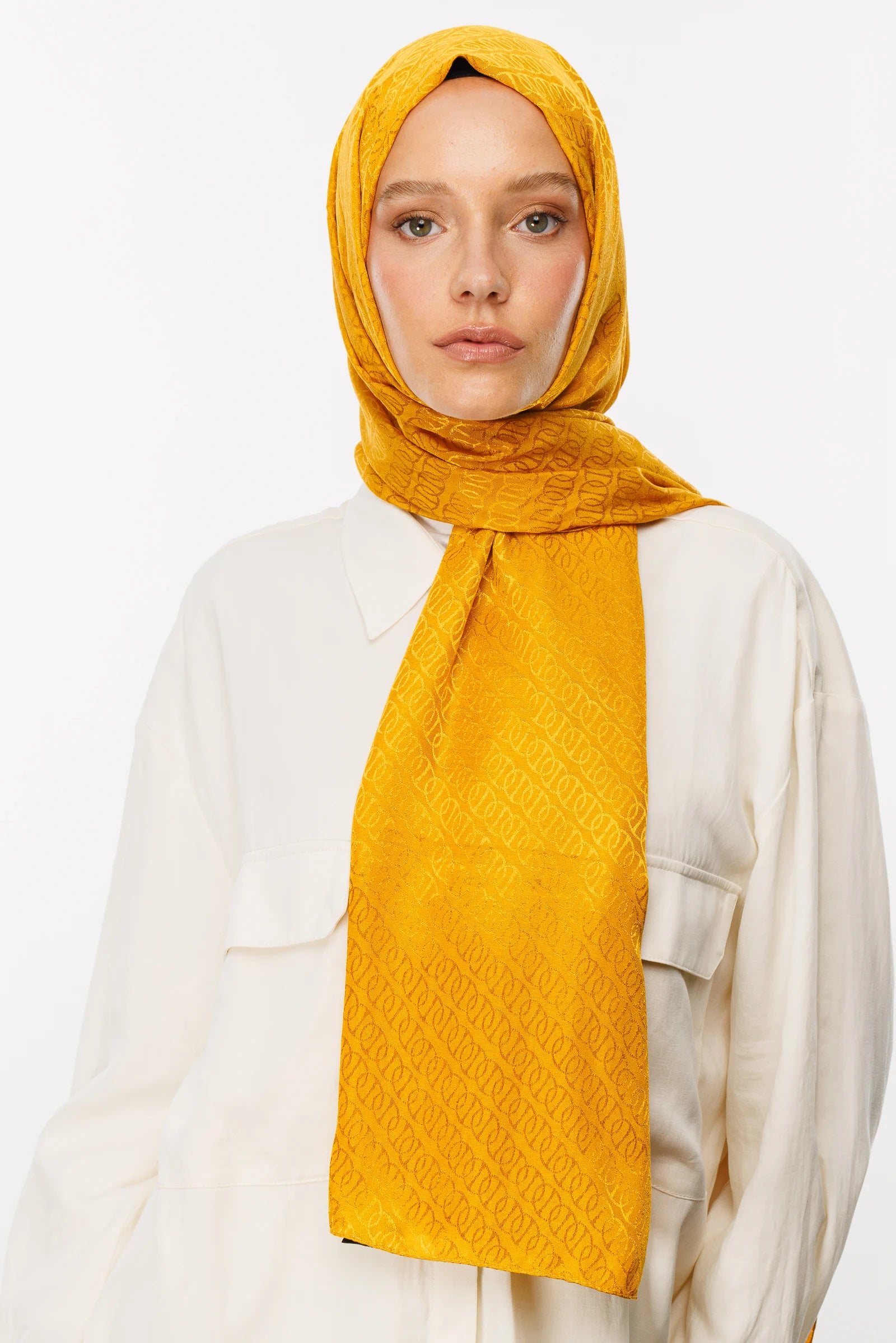 Forever Desen Parlak Jakar Şal