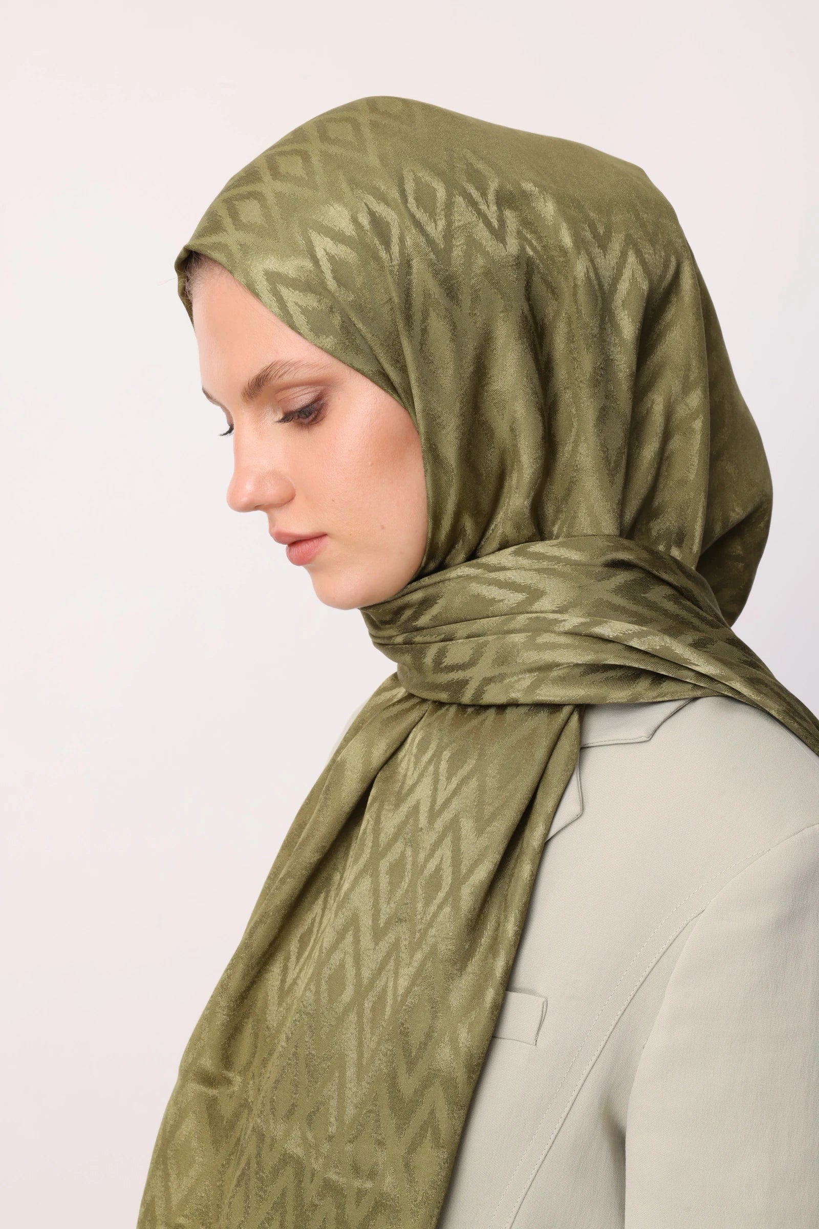 Karo Desen Parlak Jakar Şal