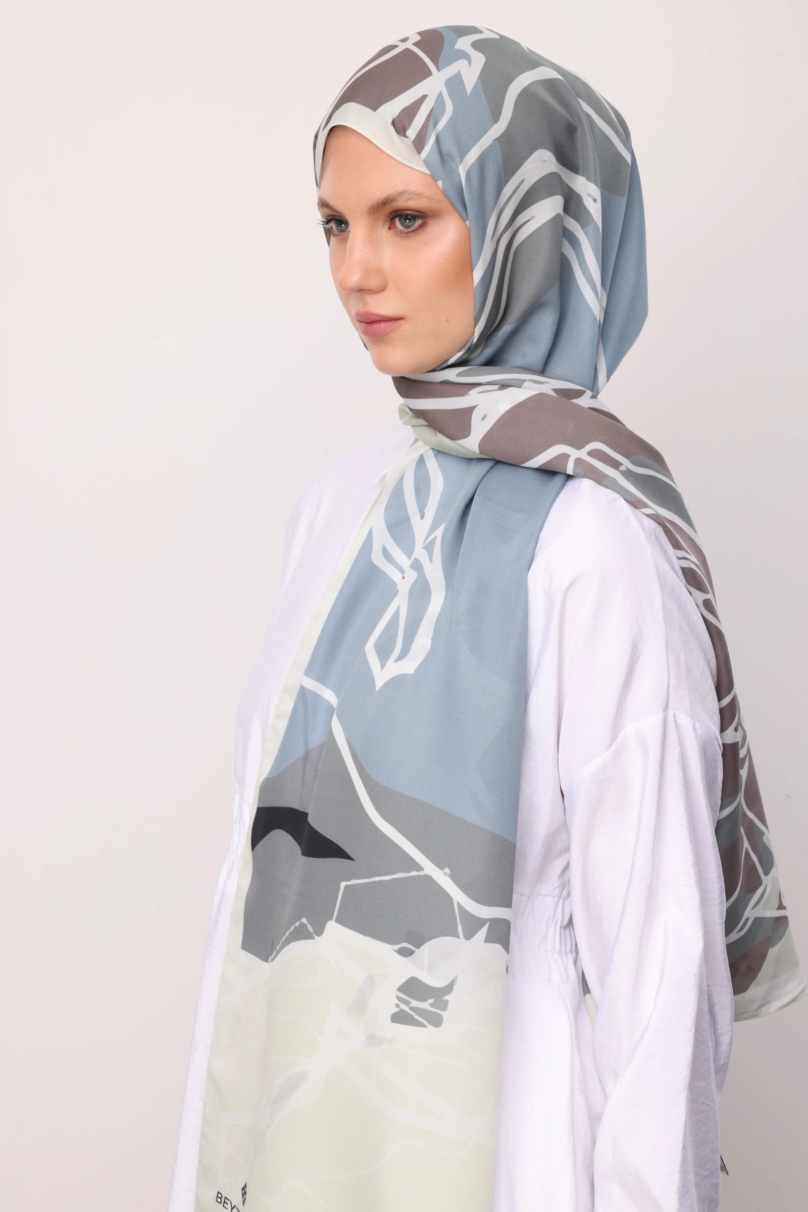 Turna Desen Sakura İpek Şal