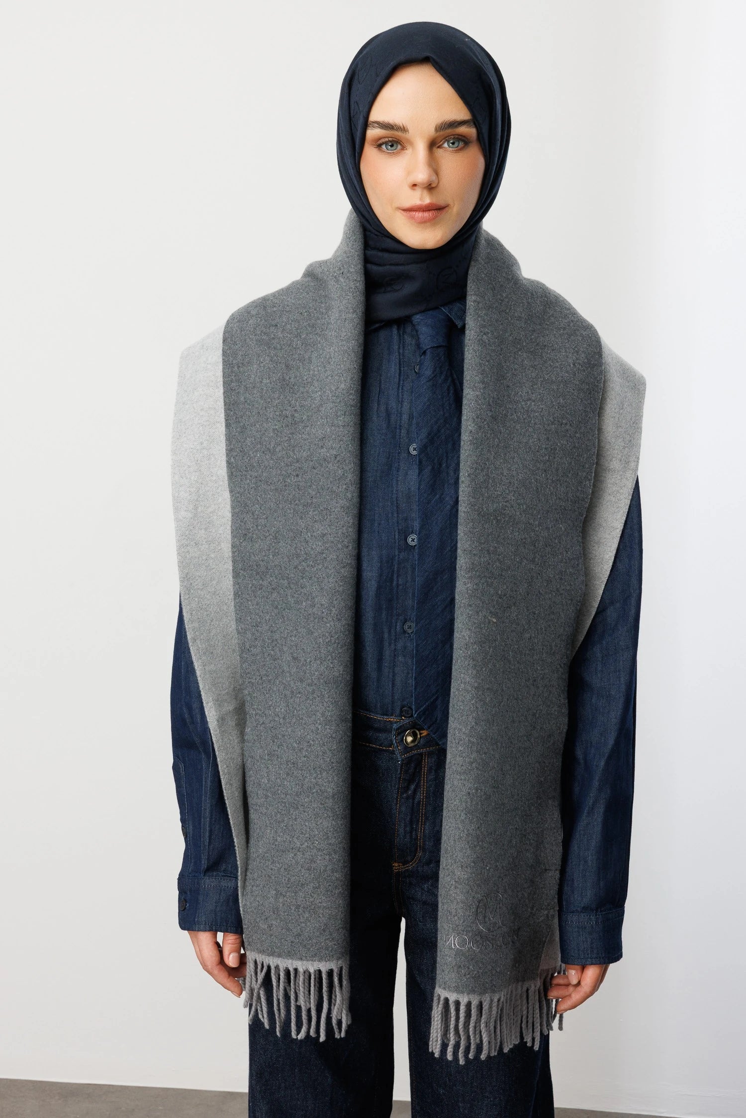 Çift Taraflı Yün Atkı