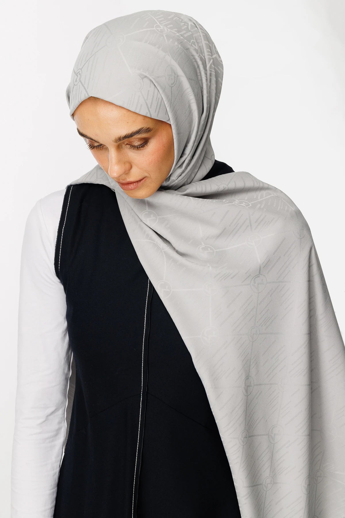 Moon Is Desen Jakar Şal