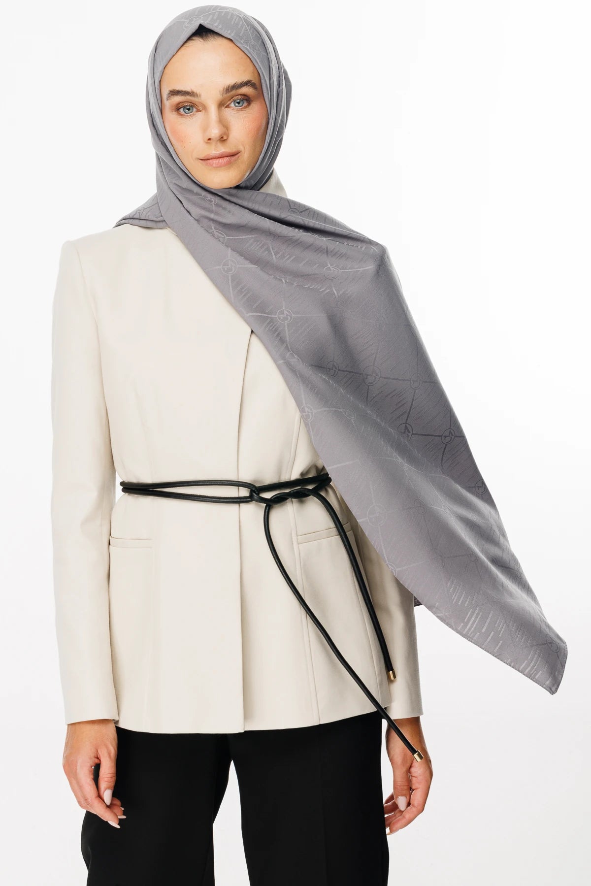 Moon Is Desen Jakar Şal