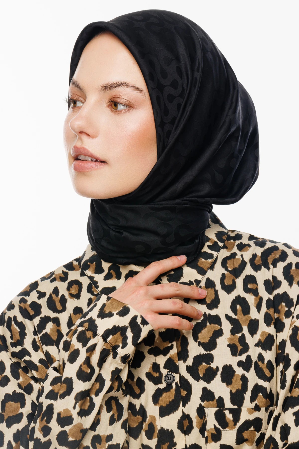 Moon Desen İpeksi Jakar Eşarp