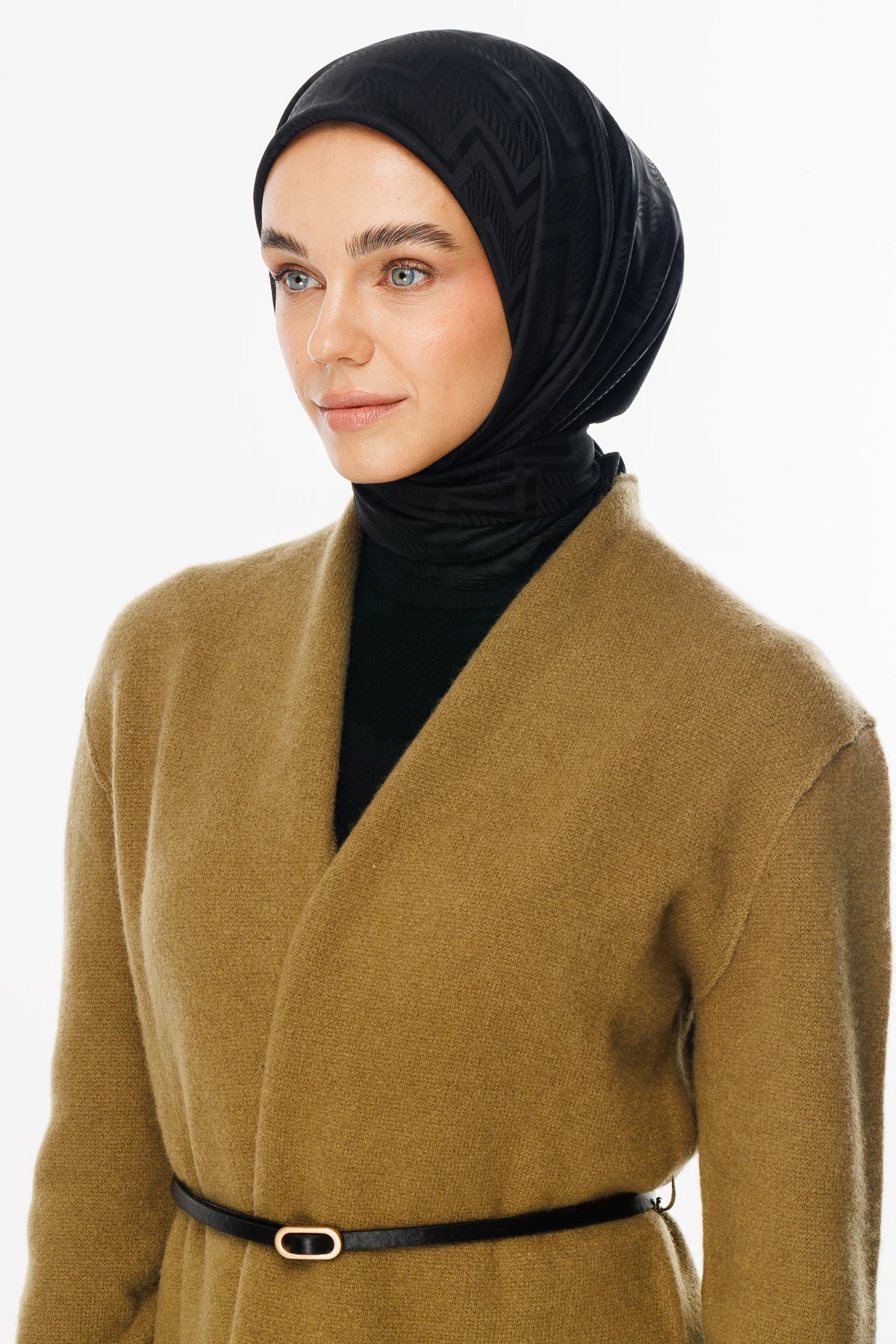 Viora Desen İpeksi Jakar Eşarp