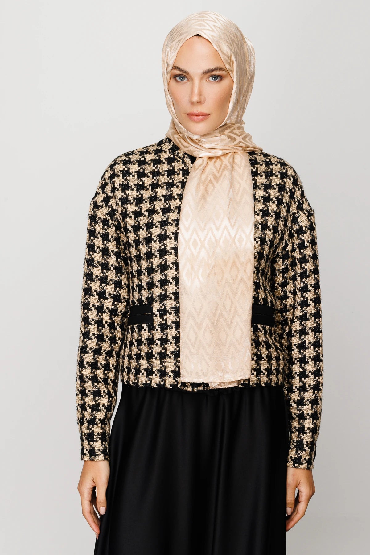 Karo Desen Parlak Jakar Şal