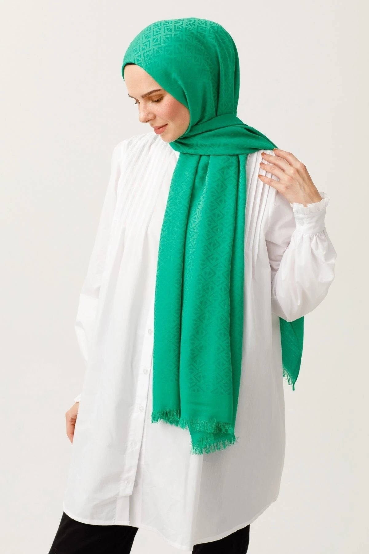 Üçgen Desen Pamuk Jakar Şal