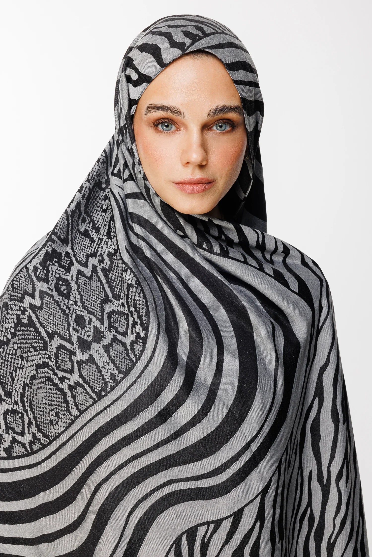 Riad Desen Çift Taraflı Şal