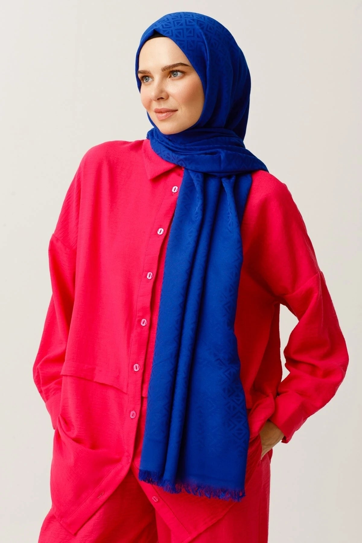 Üçgen Desen Pamuk Jakar Şal