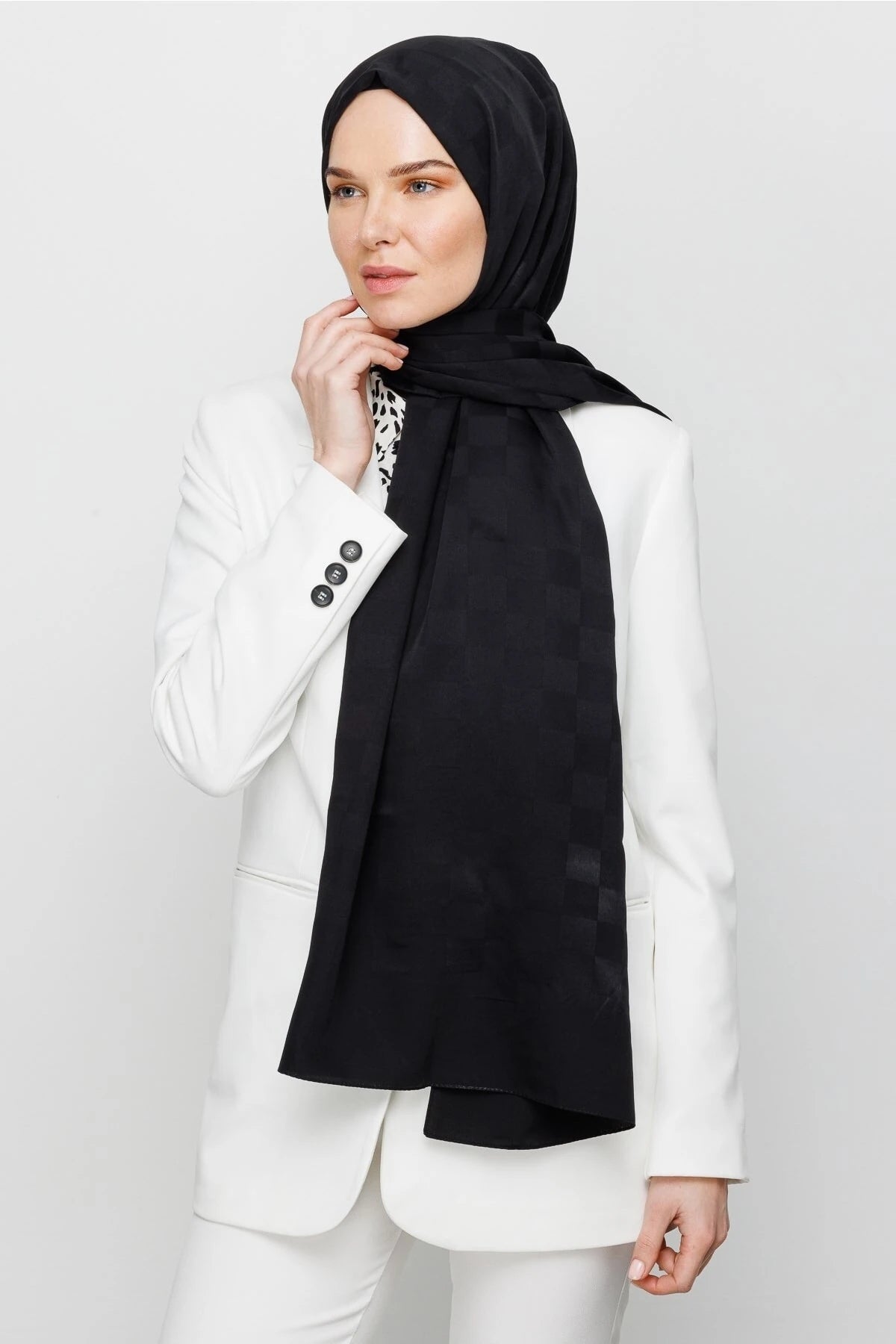 Dama Desen İpeksi Jakar Şal