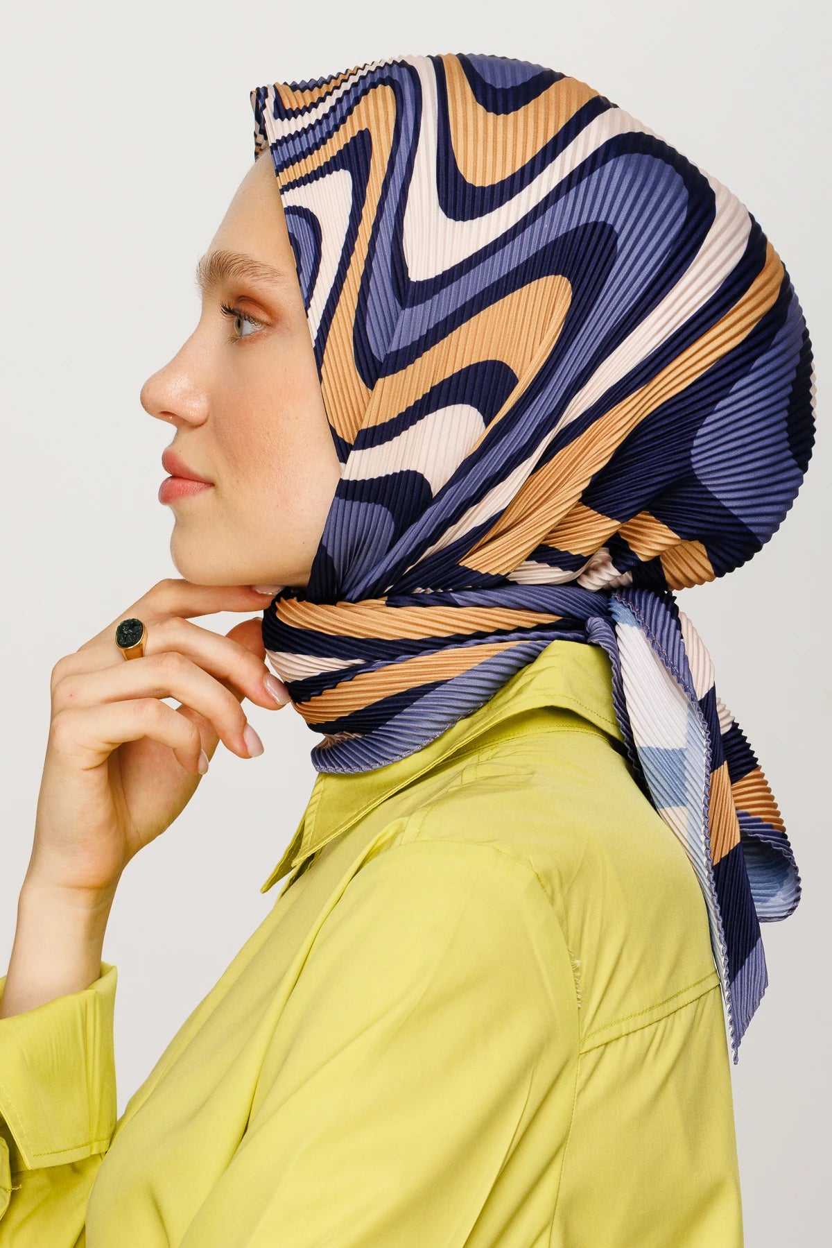 Mira Desen Pilise Eşarp