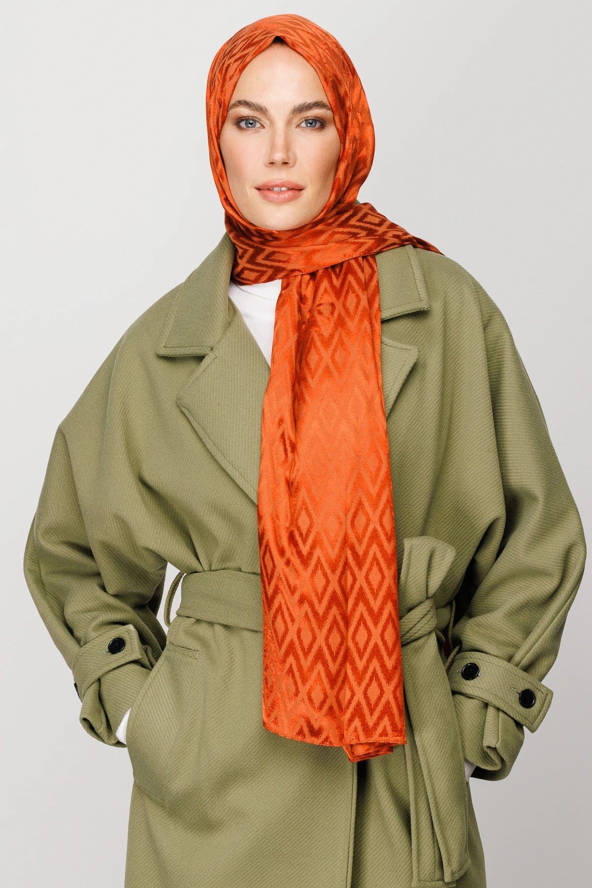 Karo Desen Parlak Jakar Şal