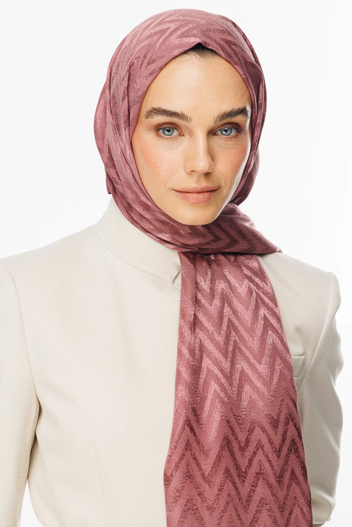 Zikzak Desen Parlak Jakar Şal