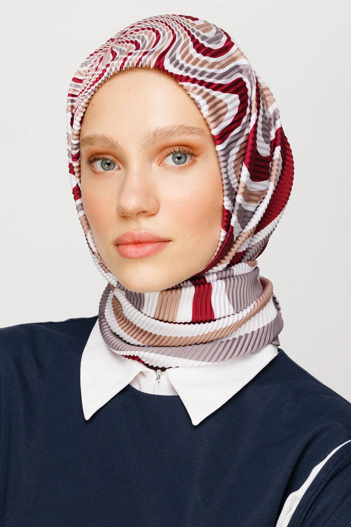 Mira Desen Pilise Eşarp