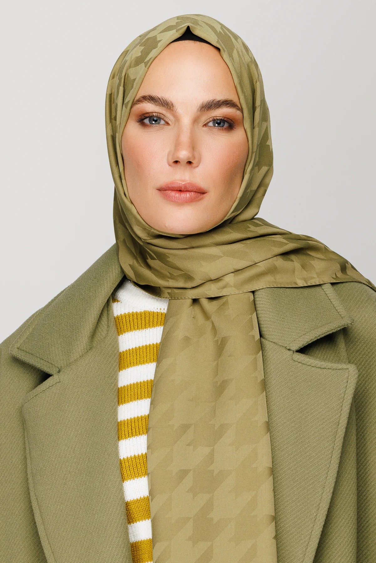 Kazayağı Desen İpeksi Jakar Şal