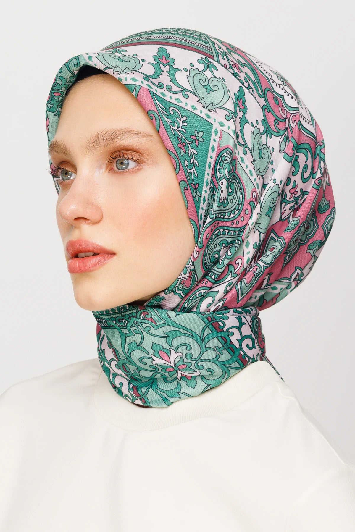 40 Yama Desen Dijital Soft Eşarp