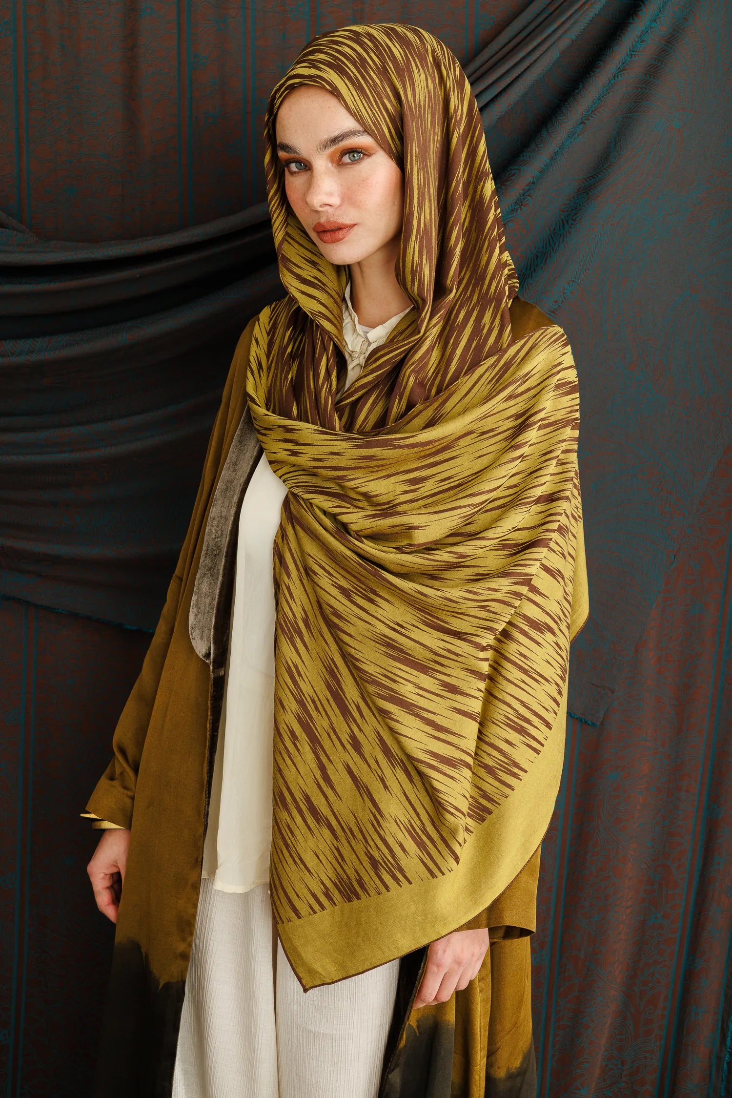 Selis Desen Çift Taraflı Şal