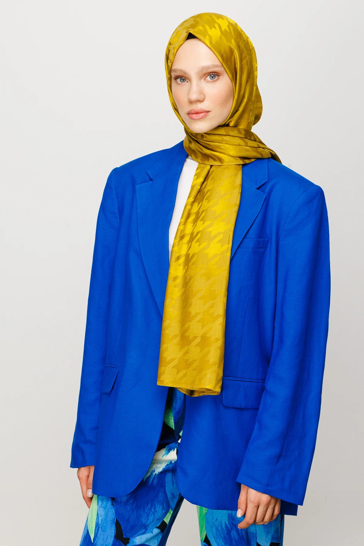 Kazayağı Desen Parlak Jakar Şal