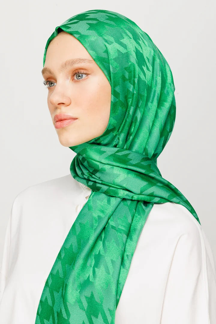 Kazayağı Desen Parlak Jakar Şal