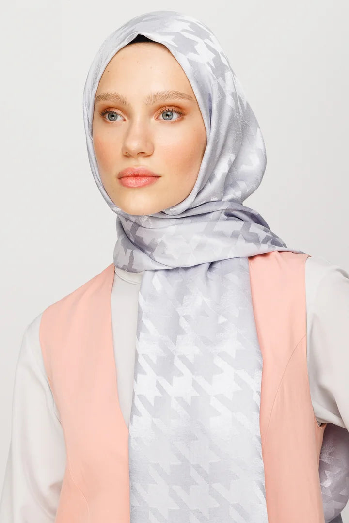 Kazayağı Desen Parlak Jakar Şal