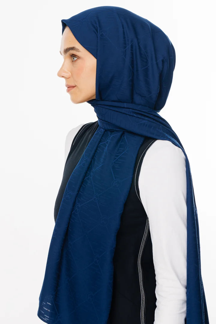 Moon Is Desen Jakar Şal