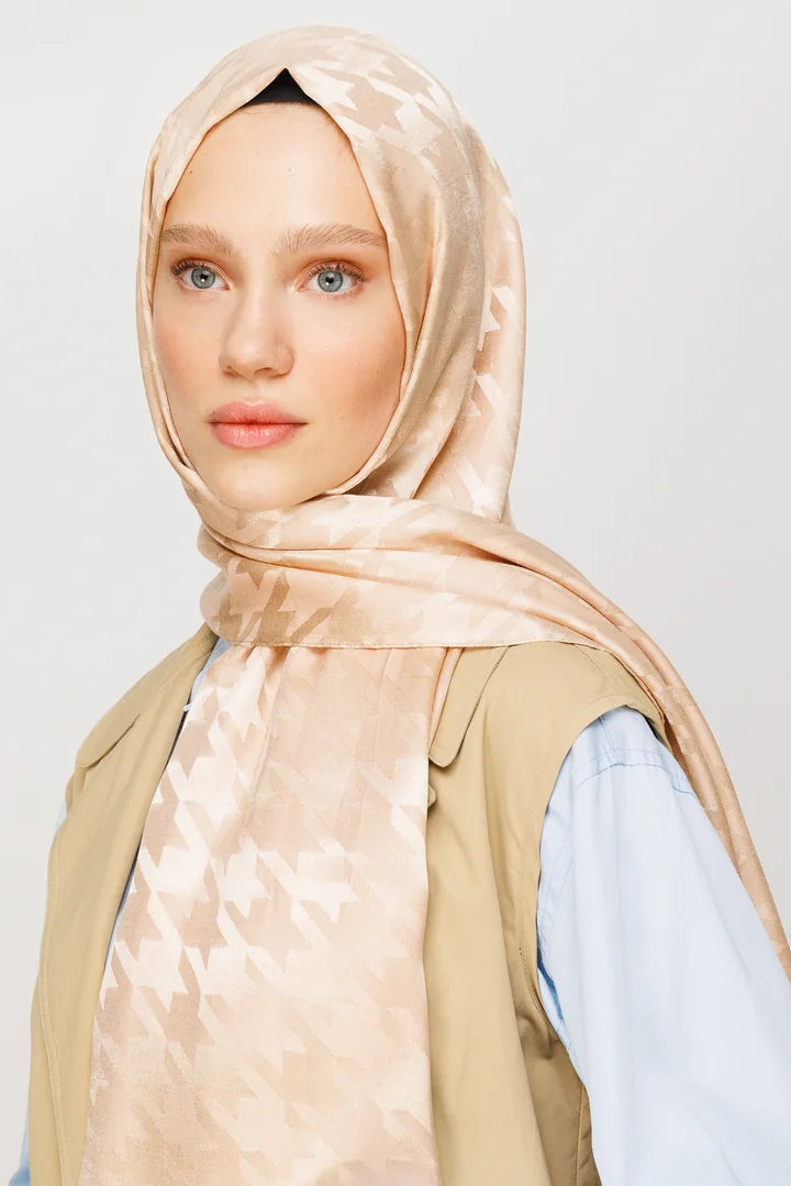 Kazayağı Desen Parlak Jakar Şal