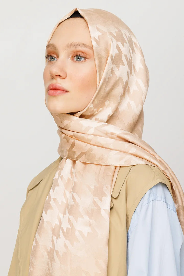 Kazayağı Desen Parlak Jakar Şal
