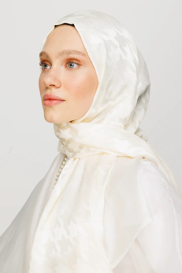 Kazayağı Desen Parlak Jakar Şal