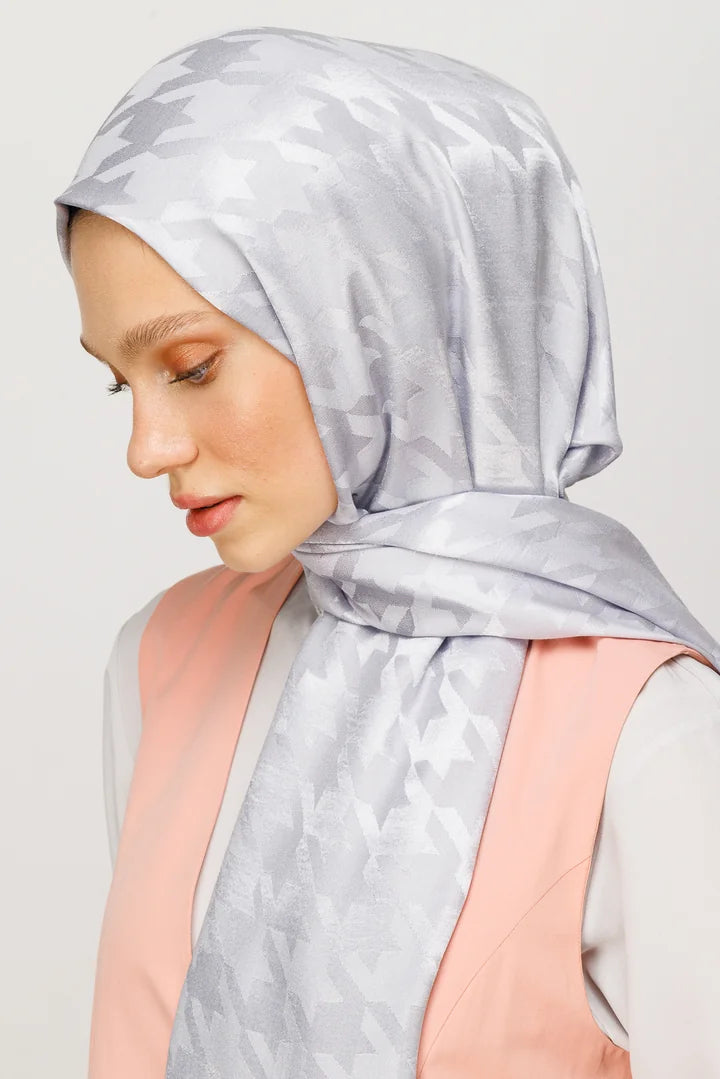 Kazayağı Desen Parlak Jakar Şal