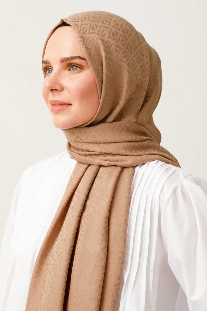 Üçgen Desen Pamuk Jakar Şal