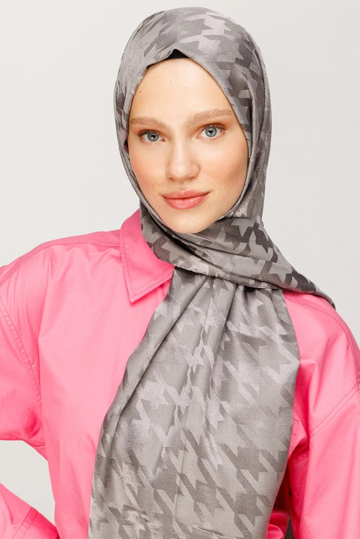 Kazayağı Desen Parlak Jakar Şal