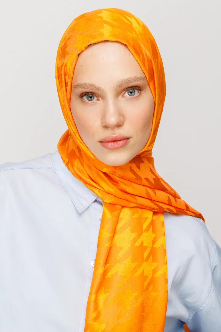 Kazayağı Desen Parlak Jakar Şal