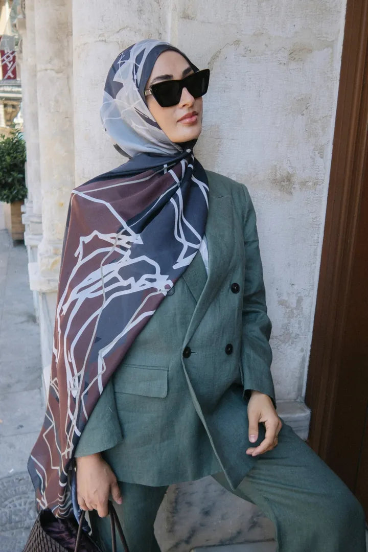 Turna Desen Sakura İpek Şal