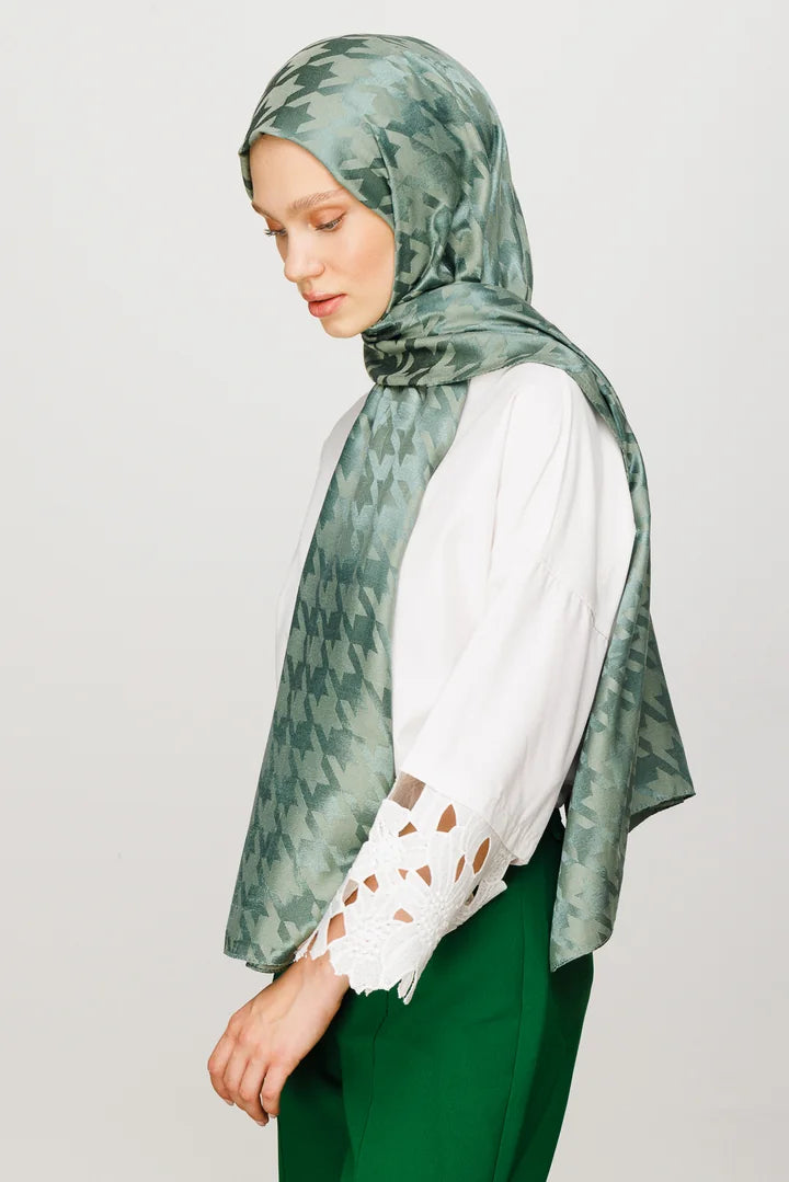 Kazayağı Desen Parlak Jakar Şal